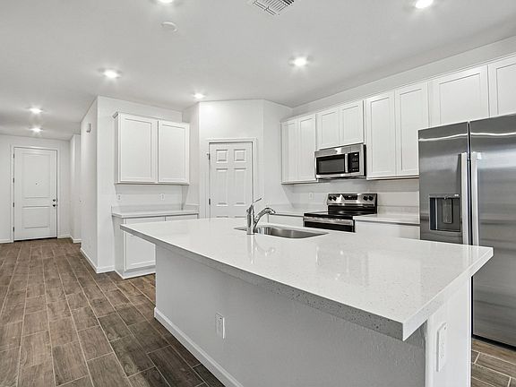 Kitchen. Representative images and renderings are for illustrative purposes. Actual structural optio