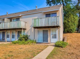 132 Cora Ave APT A, Fox Lake, IL 60020