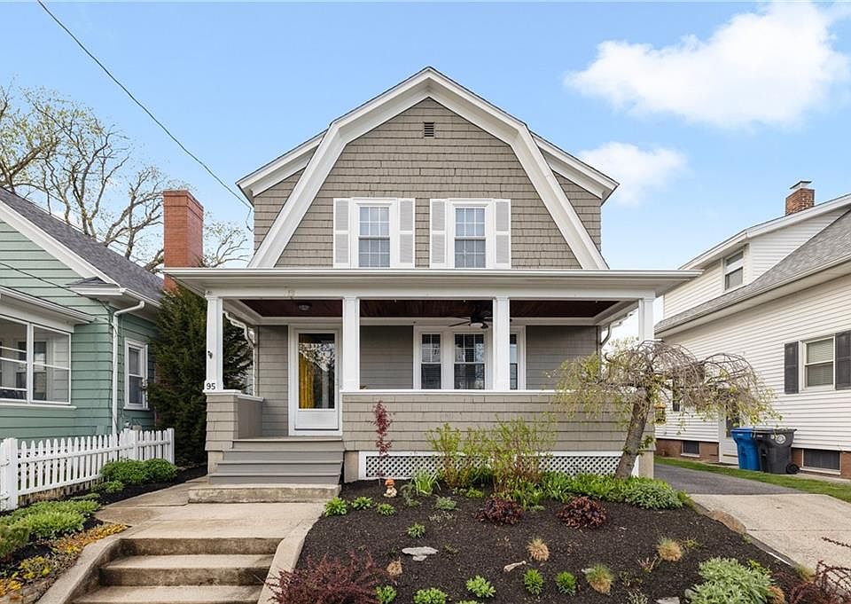 95 Oakland Ave, Cranston, RI 02910 Zillow