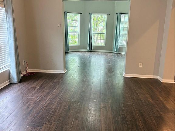 5th image of 2145 5th St