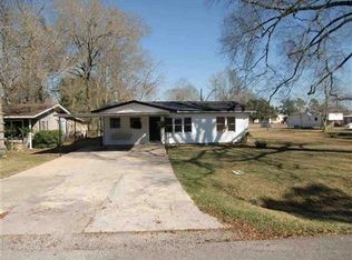 7110 Scotts Dr, Beaumont, TX 77708