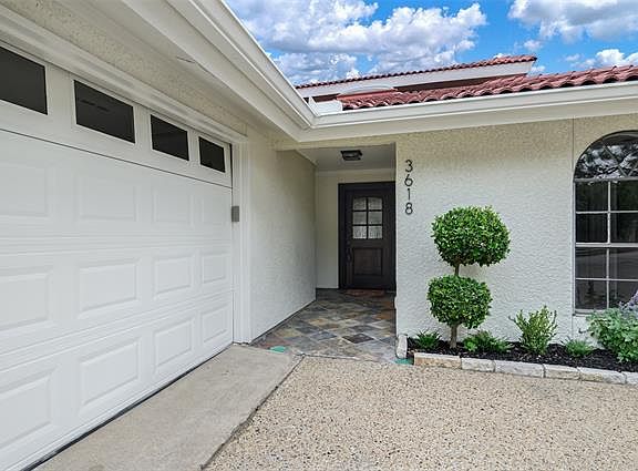 3rd image of 3618 Hilltop Cir