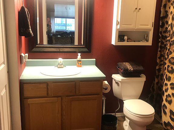 5th image of 312 Lake Side Dr