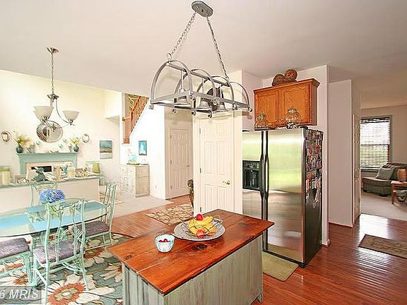 5th image of 404 Loblolly Way
