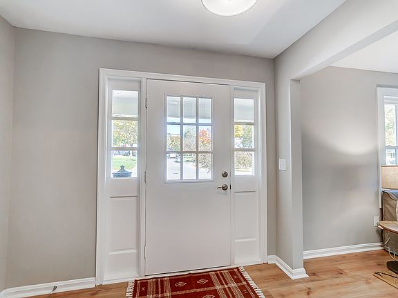 5th image of 271 Albright Dr