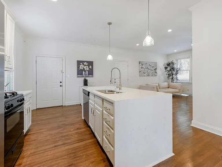 245 Hendrix Ave SW — Photo 6