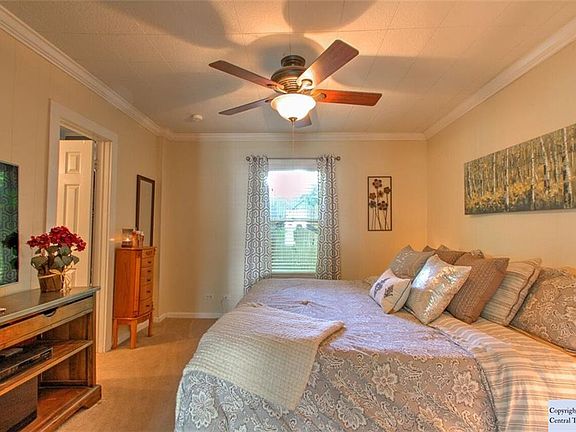 5th image of 1177 Stonewall St #B