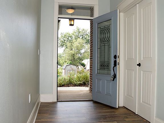 3rd image of 4083 Rocky Dr
