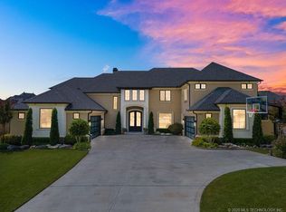 5901 W Vicksburg St S, Broken Arrow, OK 74011