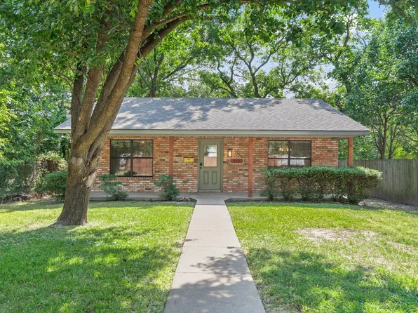 225 S Wills St, Wills Pt, TX 75169