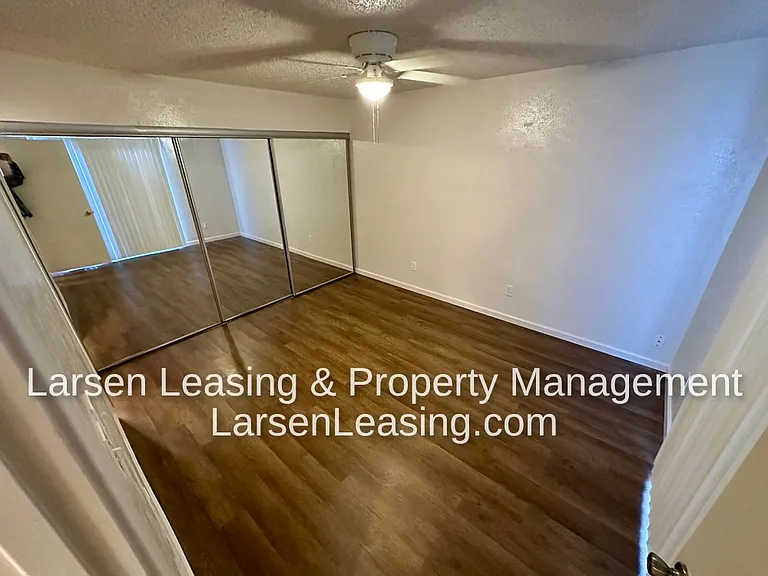 644 Bellaire Dr #D — Photo 6