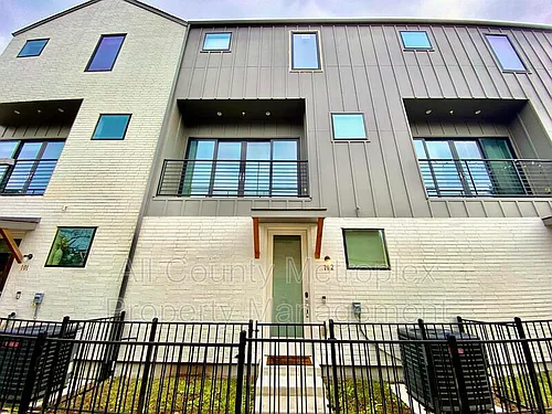 6022 Lewis St #102 Photo 1