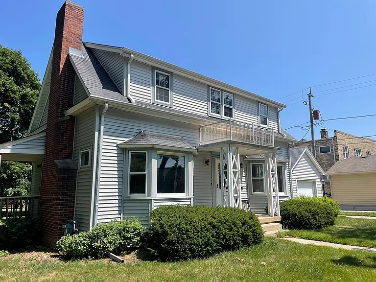 3958 E Plankinton Ave — Photo 1