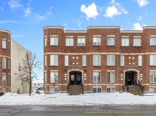 896 Longfields Dr, Ottawa, ON K2J 5K6