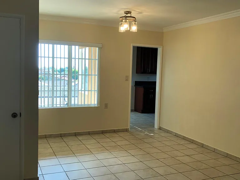 2502 W Via Corona #1/2 — Photo 19