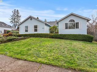 806 E Edgewood Dr, Newberg, OR 97132