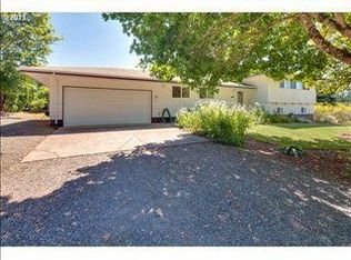 15610 SE Tong Rd, Damascus, OR 97089