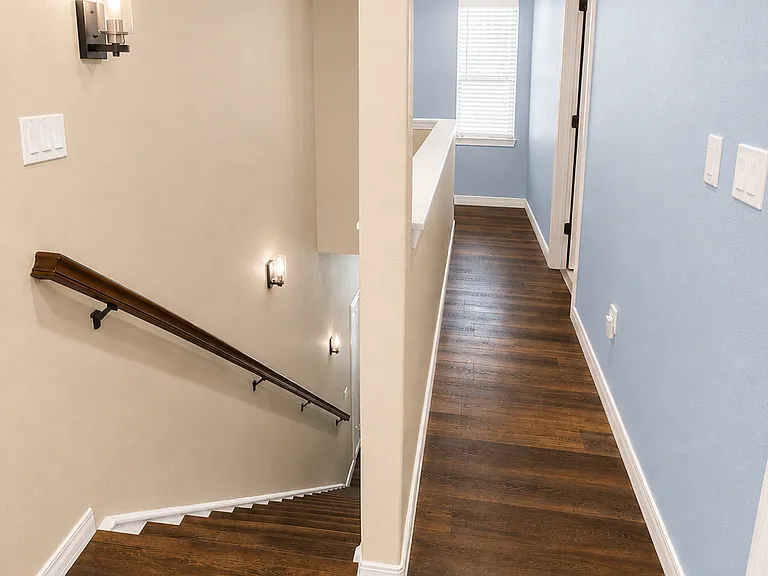 21206 Tallman Ct — Photo 16