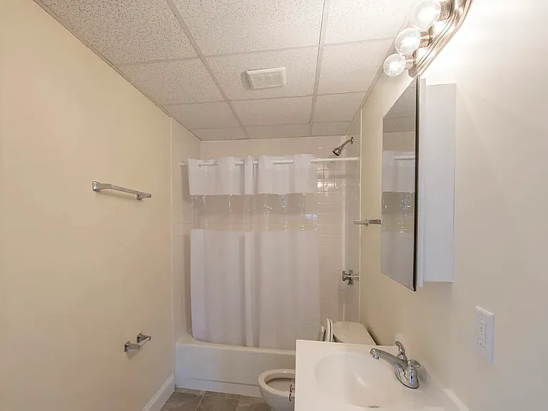 1120 Boylston St #1 — Photo 5
