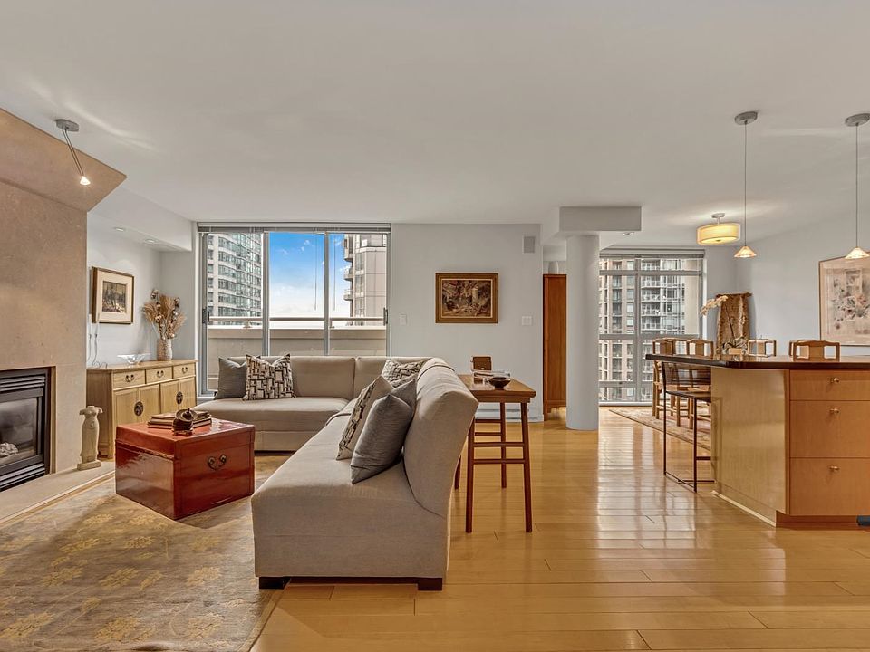 1st image of 819 Hamilton St #1404