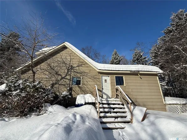 801 Nipawin ROAD W, Nipawin, SK S0E 1E0
