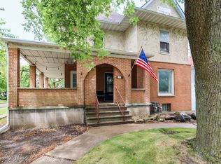 131 S 7th St, Dekalb, IL 60115