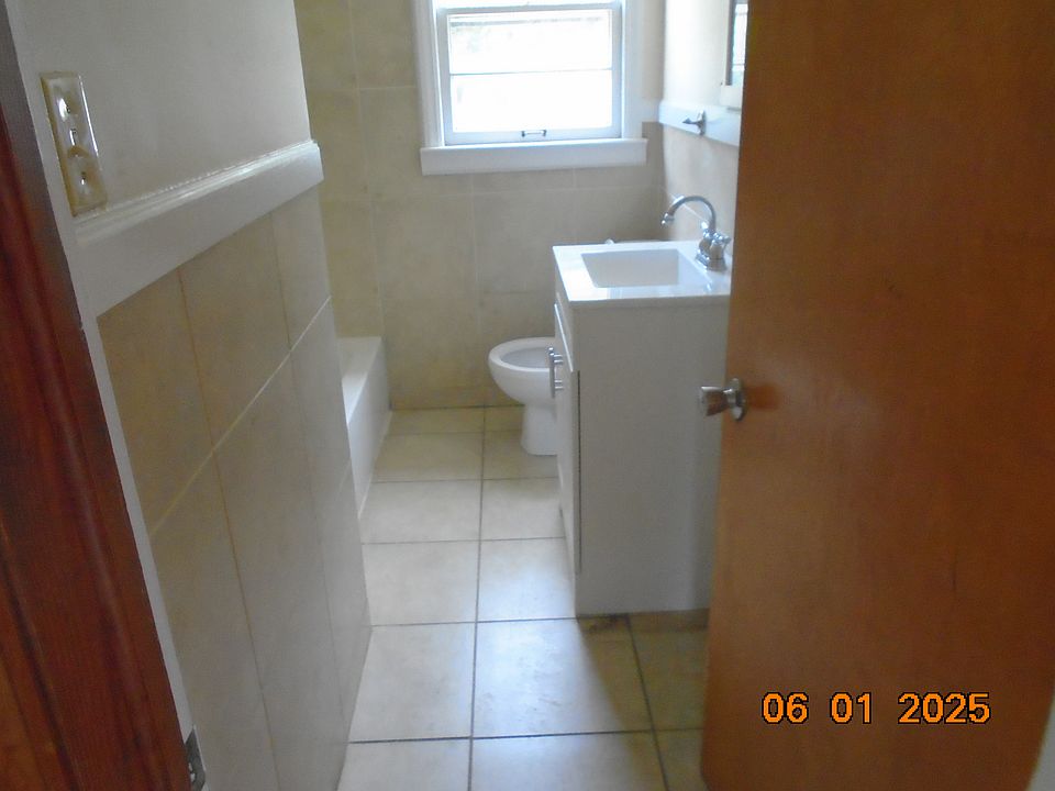 2nd image of 4222 Tyree Rd NW