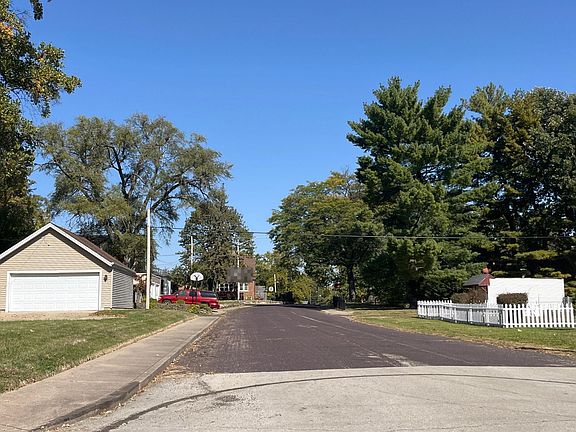 4th image of 1022 E Gift Ave