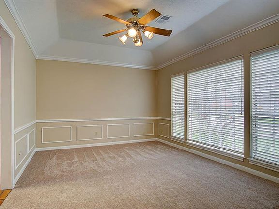 5th image of 15934 Sweetwater Creek Dr