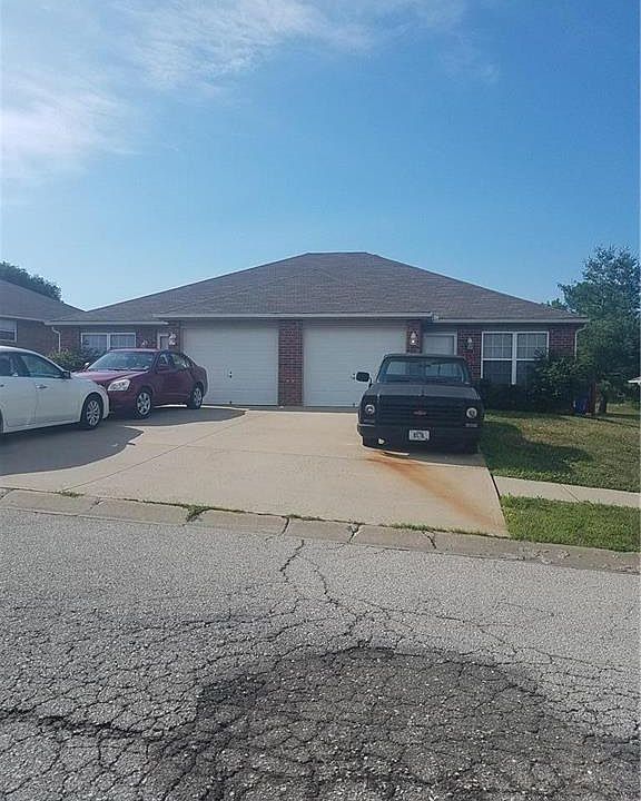 1st image of 306 NE 6th St