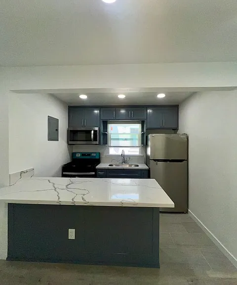 5219 E Ocean Blvd #7 — Photo 4