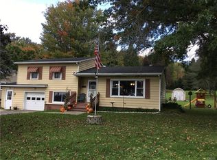 92 North St, Pulaski, NY 13142
