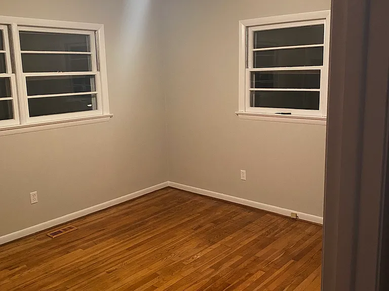 298 Eastwood Dr — Photo 14