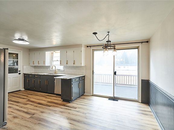 2nd image of 8484 Traphagen St NW