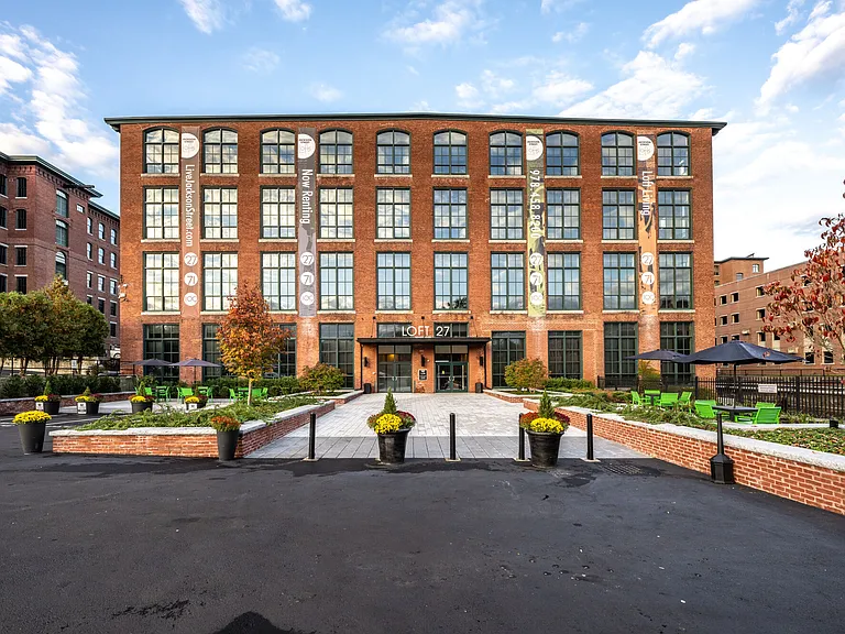 Jackson Street Lofts — Photo 27
