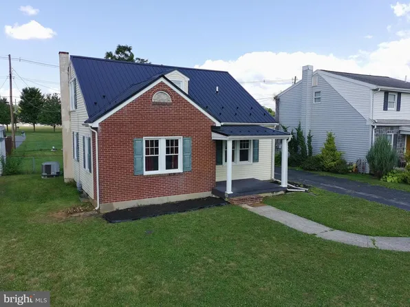 1137 Stanley Ave, Chambersburg, PA 17201