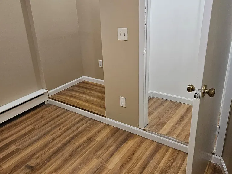 17 Prospect St #3 — Photo 3