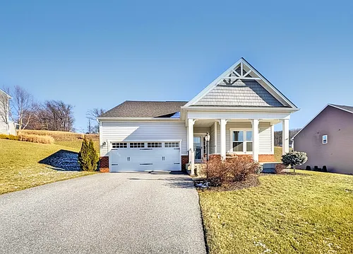 1411 Crest Way Photo 1