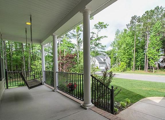 4th image of 10056 Meadow Pond Dr