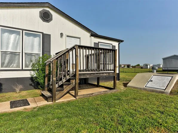 9855 N Gregory Rd, Yukon, OK 73099