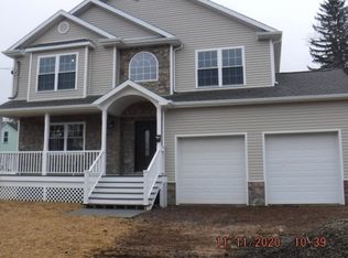 1305 Bleecher St, Manville, NJ