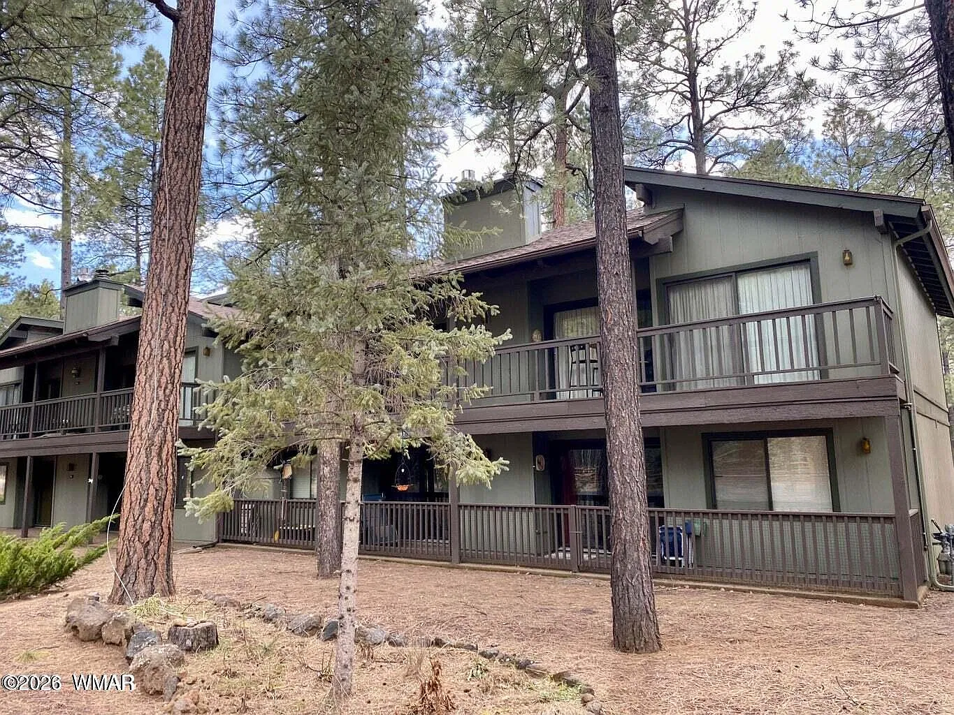 3 bed, 1220 sqft, $1,750 — Photo 2