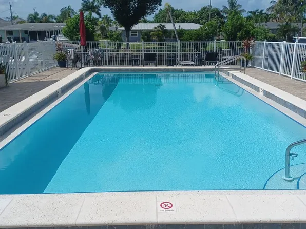 208 Cape Coral Pkwy E APT 107, Cape Coral, FL 33904