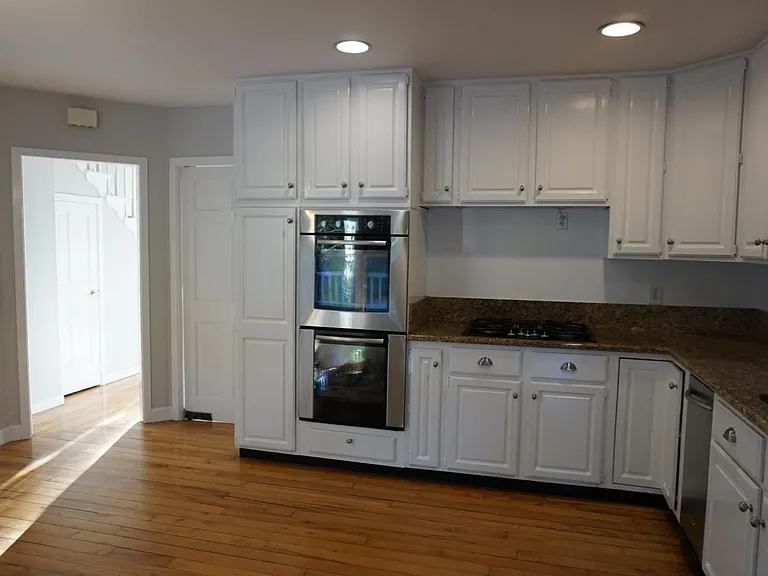 100 Shady Ln — Photo 11