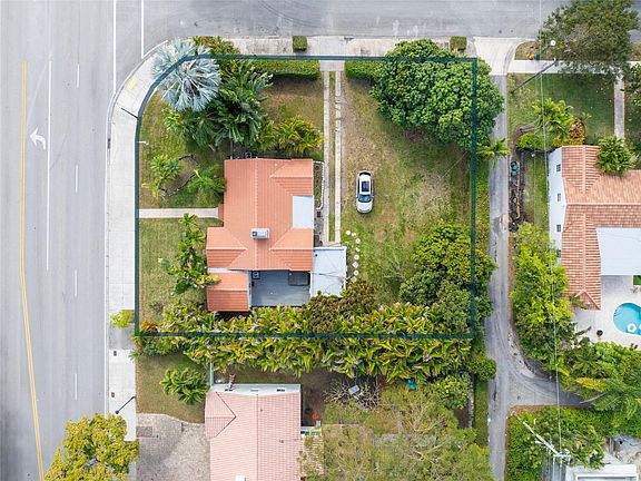 2nd image of 9600 N Miami Avenue