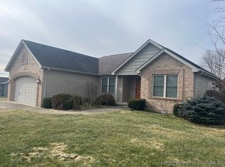 76 S Country Manor, Madison, IN 47250