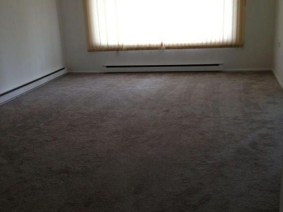 3rd image of 1076C Argyll Cir