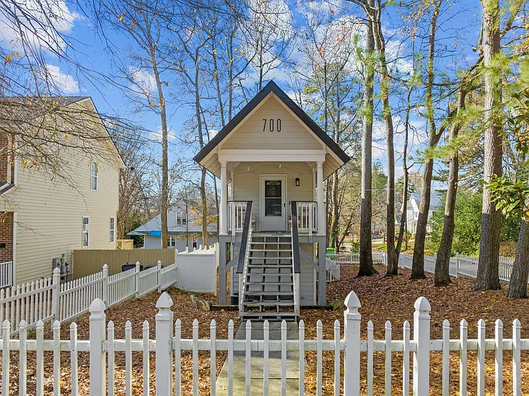 700 Method Rd — Photo 21