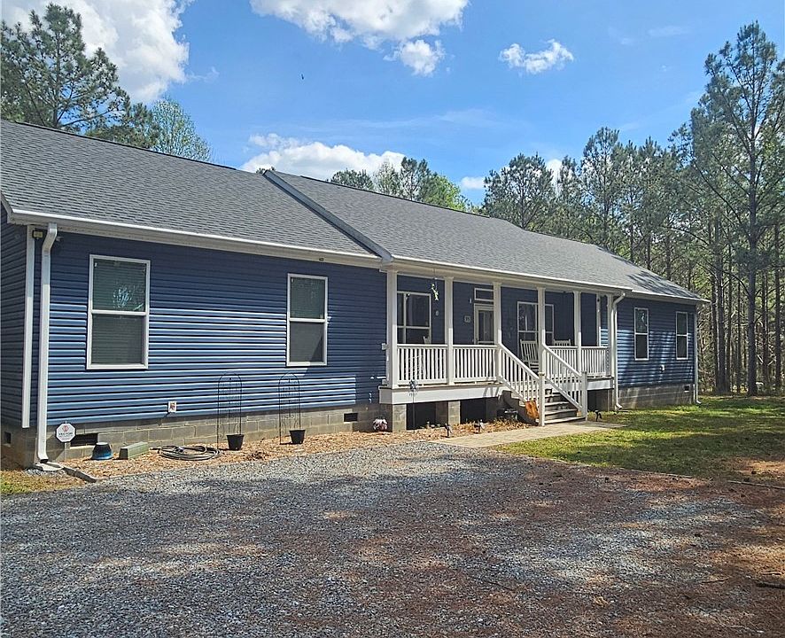 1st image of 951 Lucian Hilliard Rd