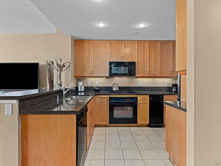 850 Beech St #1603 — Photo 12